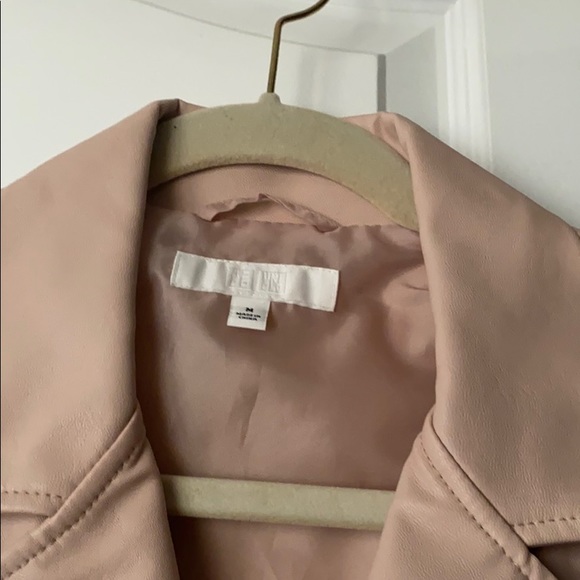 Pink leather jacket - Picture 3 of 4